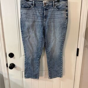 BKE Gabby curvy fit high rise capris size 34